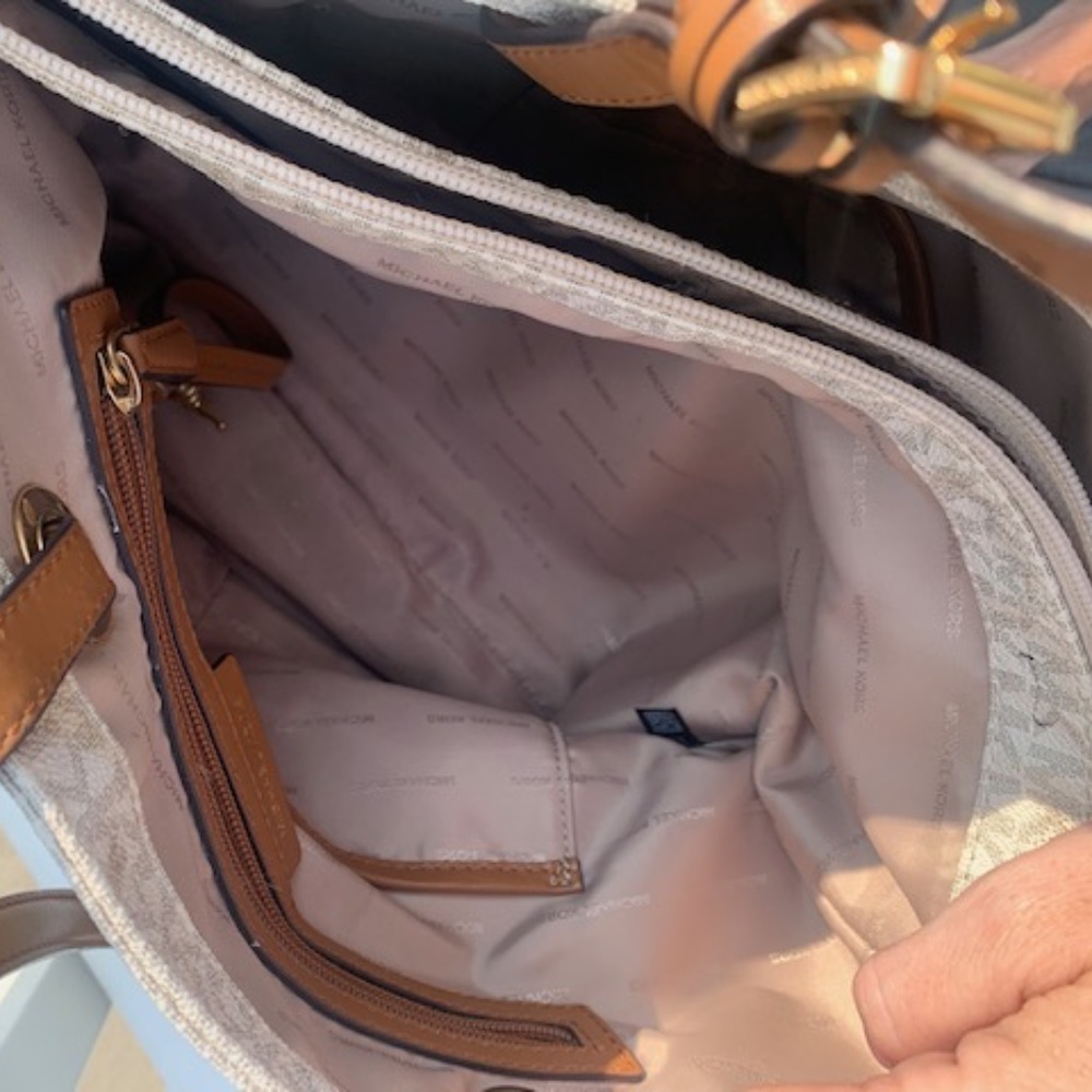 Michael KORS TOTE PURSE BAG with MK logo Gold Tan Brown Gray - Picture 6 of 9